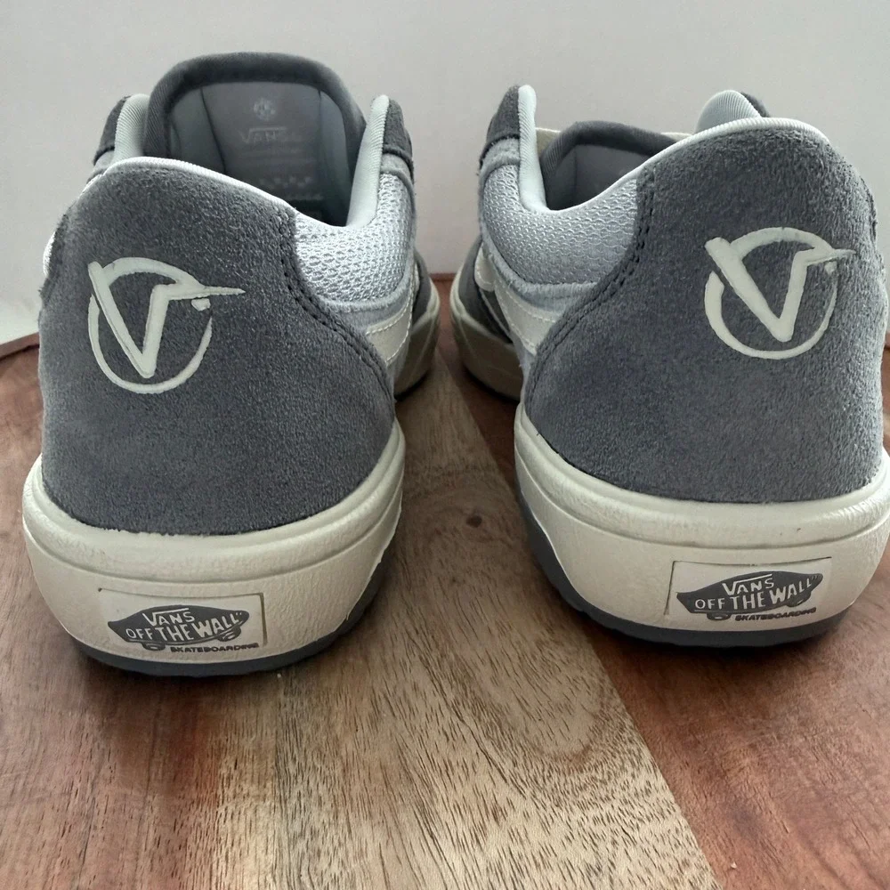 Vans Rowan‎ 2 Low Top Skate Shoes Mens 7 US Grey White Suede Leather Sneakers